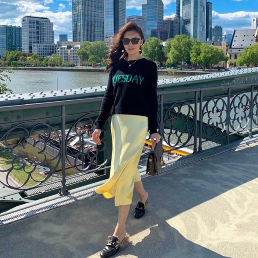 Zara silky yellow hi low skirt bloggers favorite
